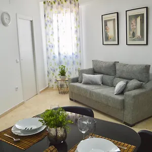 Apartamento Adriana. Céntrico, A 50m De La Playa. Apartamento